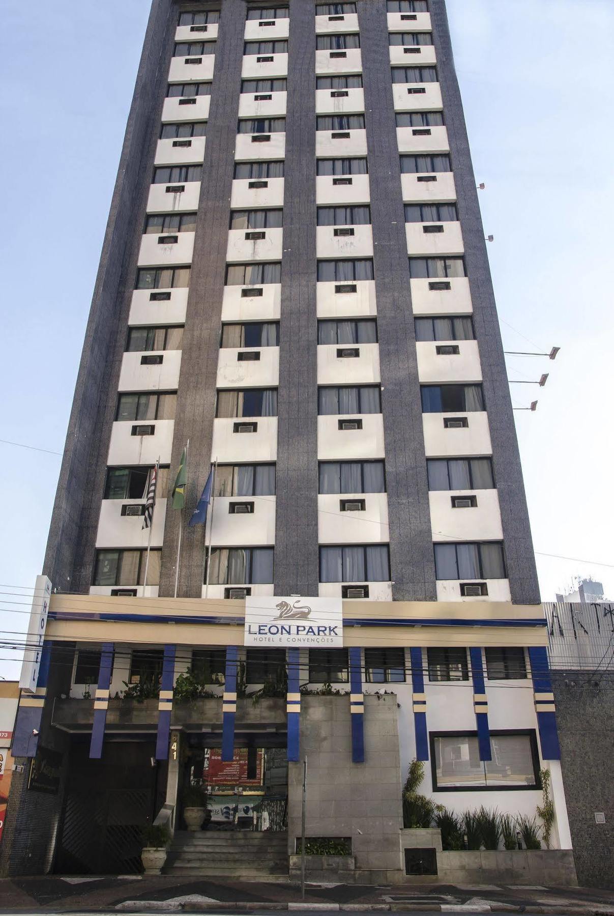 Hotel Leon Park E Convencoes - Custo Beneficio 3*